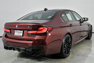 2023 BMW M5 COMPETITION-CARBON CERAMICS!   - Photo 12 - Joliet, IL 60435