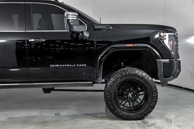 2024 GMC Sierra 2500HD Denali Ultimate-$20K LIFT & WHEELS   - Photo 15 - Joliet, IL 60435