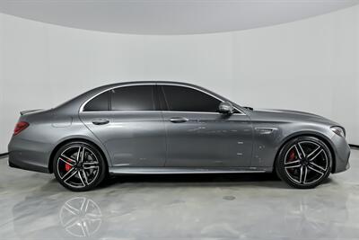 2019 Mercedes-Benz AMG E 63 S - Photo 14 - Joliet, IL 60435
