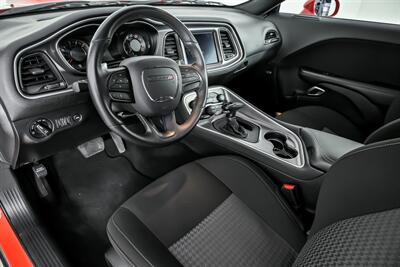 2020 Dodge Challenger R/T   - Photo 20 - Joliet, IL 60435