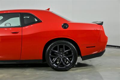 2020 Dodge Challenger R/T   - Photo 9 - Joliet, IL 60435