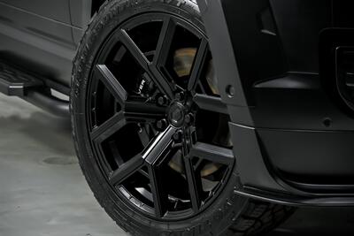 2024 Land Rover Defender 110 V8 P525 Carpathian Edition-$75K FULL URBAN KIT   - Photo 4 - Joliet, IL 60435