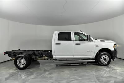 2022 RAM 3500 Tradesman   - Photo 14 - Joliet, IL 60435