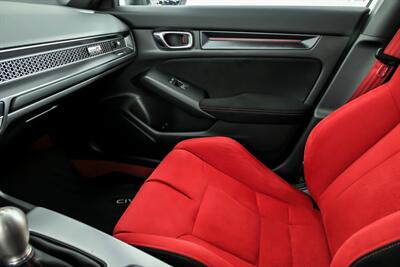 2023 Honda Civic Type R   - Photo 31 - Joliet, IL 60435
