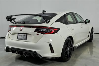 2023 Honda Civic Type R   - Photo 8 - Joliet, IL 60435