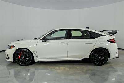 2023 Honda Civic Type R   - Photo 5 - Joliet, IL 60435