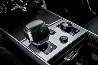 2023 Land Rover Range Rover P530 SV LWB-MASSIVE $255K MSRP-RARE TABLES IN REAR   - Photo 38 - Joliet, IL 60435