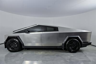 2024 Tesla Cybertruck   - Photo 8 - Joliet, IL 60435