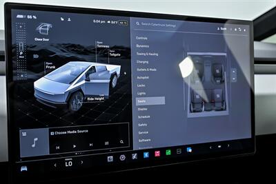 2024 Tesla Cybertruck   - Photo 39 - Joliet, IL 60435