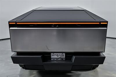 2024 Tesla Cybertruck   - Photo 11 - Joliet, IL 60435