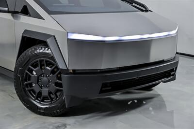 2024 Tesla Cybertruck   - Photo 3 - Joliet, IL 60435