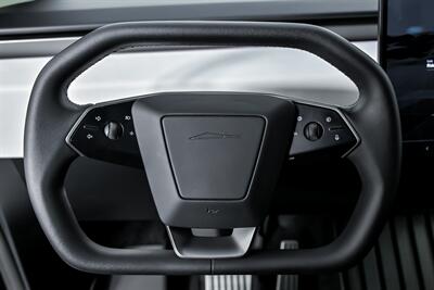 2024 Tesla Cybertruck   - Photo 26 - Joliet, IL 60435