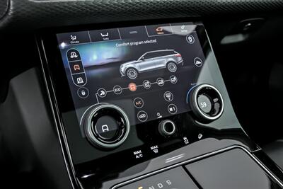 2018 Land Rover Range Rover Velar P380 R-Dynamic SE - Photo 38 - Joliet, IL 60435