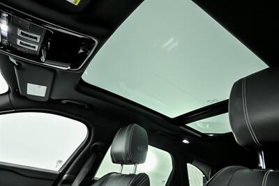 2018 Land Rover Range Rover Velar P380 R-Dynamic SE - Photo 24 - Joliet, IL 60435