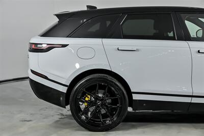 2018 Land Rover Range Rover Velar P380 R-Dynamic SE - Photo 13 - Joliet, IL 60435