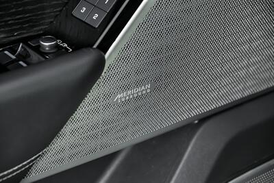 2018 Land Rover Range Rover Velar P380 R-Dynamic SE - Photo 20 - Joliet, IL 60435