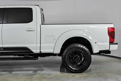 2022 Ford F-250 Super Duty Lariat-ROUSH PACKAGE!   - Photo 9 - Joliet, IL 60435
