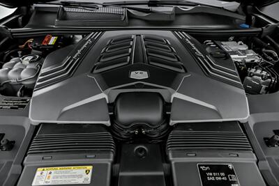 2022 Lamborghini Urus -FACTORY MATTE BLACK - Photo 17 - Joliet, IL 60435
