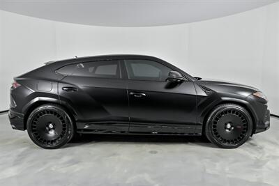 2022 Lamborghini Urus -FACTORY MATTE BLACK - Photo 14 - Joliet, IL 60435