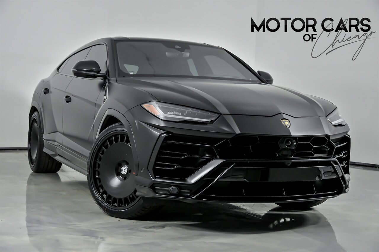2022 Lamborghini Urus Base's photo