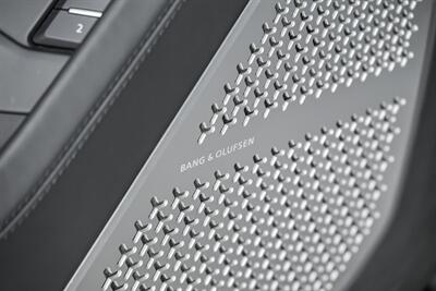 2022 Lamborghini Urus -FACTORY MATTE BLACK - Photo 20 - Joliet, IL 60435