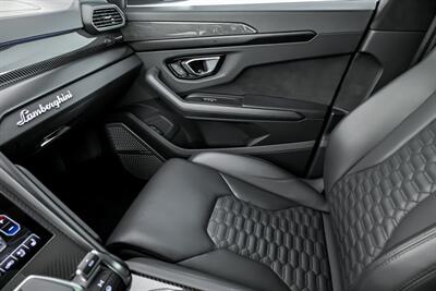 2022 Lamborghini Urus -FACTORY MATTE BLACK - Photo 44 - Joliet, IL 60435