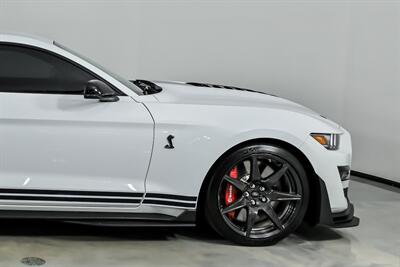 2022 Ford Mustang Shelby GT500-CFTP!   - Photo 14 - Joliet, IL 60435