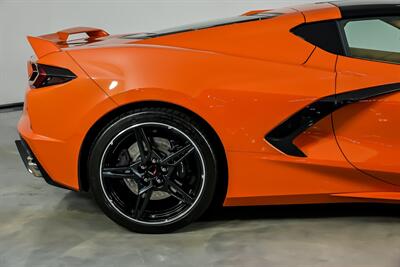 2020 Chevrolet Corvette Stingray 3LT   - Photo 13 - Joliet, IL 60435