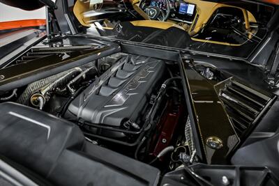 2020 Chevrolet Corvette Stingray 3LT   - Photo 17 - Joliet, IL 60435