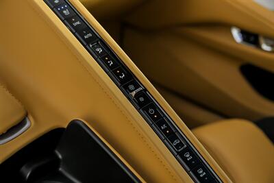 2020 Chevrolet Corvette Stingray 3LT   - Photo 38 - Joliet, IL 60435