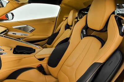 2020 Chevrolet Corvette Stingray 3LT   - Photo 25 - Joliet, IL 60435