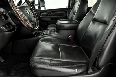 2011 GMC Sierra 3500 Denali   - Photo 24 - Joliet, IL 60435