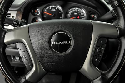 2011 GMC Sierra 3500 Denali   - Photo 32 - Joliet, IL 60435