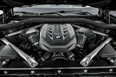 2022 BMW X7 M50i   - Photo 17 - Joliet, IL 60435