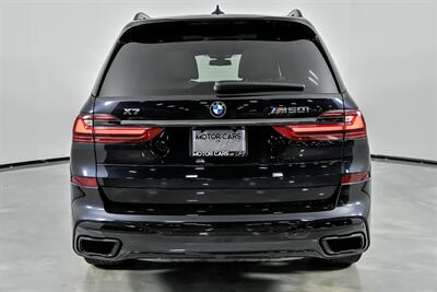 2022 BMW X7 M50i   - Photo 11 - Joliet, IL 60435
