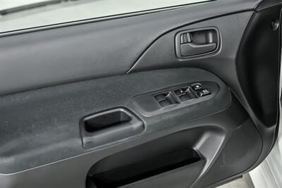 2006 Mitsubishi Lancer Evolution IX   - Photo 18 - Joliet, IL 60435