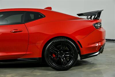 2023 Chevrolet Camaro ZL1-1LE TRACK PACK   - Photo 9 - Joliet, IL 60435