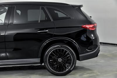 2023 Mercedes-Benz GLC GLC 300 4MATIC-BIG $63K MSRP   - Photo 9 - Joliet, IL 60435