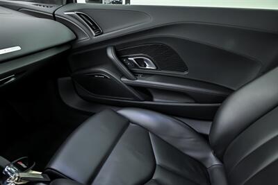 2018 Audi R8 5.2 V10 RWS   - Photo 36 - Joliet, IL 60435