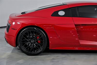 2018 Audi R8 5.2 V10 RWS   - Photo 13 - Joliet, IL 60435