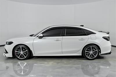 2023 Honda Civic Touring   - Photo 8 - Joliet, IL 60435