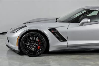2015 Chevrolet Corvette Z06 3LZ   - Photo 7 - Joliet, IL 60435