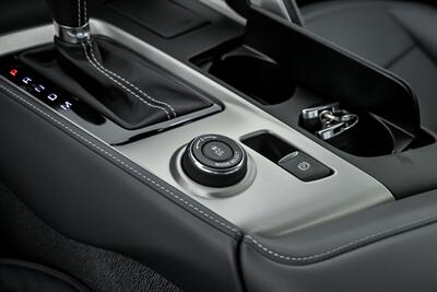 2015 Chevrolet Corvette Z06 3LZ   - Photo 34 - Joliet, IL 60435