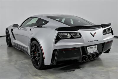 2015 Chevrolet Corvette Z06 3LZ   - Photo 10 - Joliet, IL 60435