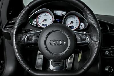 2012 Audi R8 5.2 quattro   - Photo 23 - Joliet, IL 60435