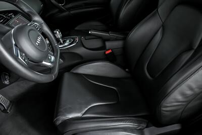 2012 Audi R8 5.2 quattro   - Photo 18 - Joliet, IL 60435