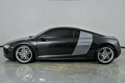2012 Audi R8 5.2 quattro   - Photo 5 - Joliet, IL 60435
