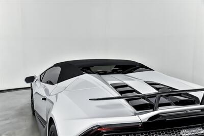 2020 Lamborghini Huracan EVO Spyder   - Photo 22 - Joliet, IL 60435
