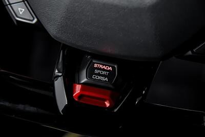 2020 Lamborghini Huracan EVO Spyder   - Photo 35 - Joliet, IL 60435