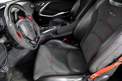2018 Chevrolet Camaro ZL1   - Photo 21 - Joliet, IL 60435